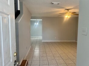 7740 Ellis Dr in Missouri City, TX - Building Photo - Building Photo