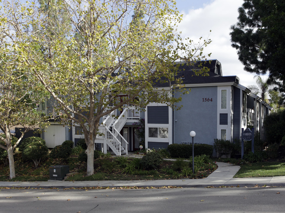 Camden Cove in Escondido, CA - Building Photo