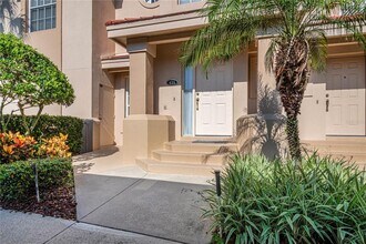 421 Enclave Pl in Lakeland, FL - Building Photo - Building Photo