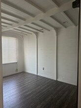 2500 W 85th St in Inglewood, CA - Building Photo - Building Photo