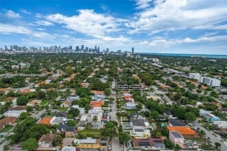 2520 SW 20th St in Miami, FL - Building Photo - Building Photo