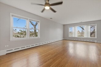 3018 N Whipple St in Chicago, IL - Foto de edificio - Building Photo