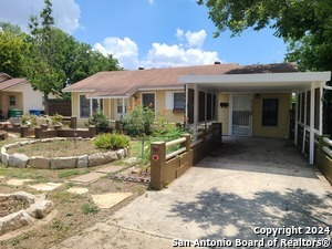 210 Menlo Blvd in San Antonio, TX - Foto de edificio - Building Photo