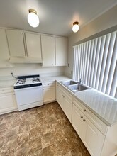 10483 Londonderry Ave in San Diego, CA - Building Photo - Building Photo