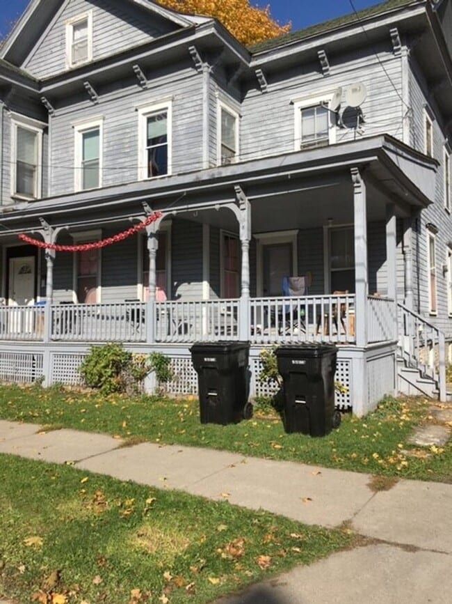 property at 40 Lincoln Ave