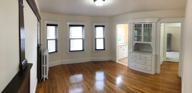 122 Bonner Ave in Medford, MA - Building Photo - Building Photo