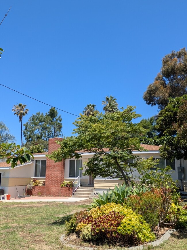 938 Tiger Tail Rd in Vista, CA - Building Photo - Building Photo