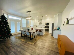 31 S Serrata Ln in Vineyard, UT - Building Photo - Building Photo