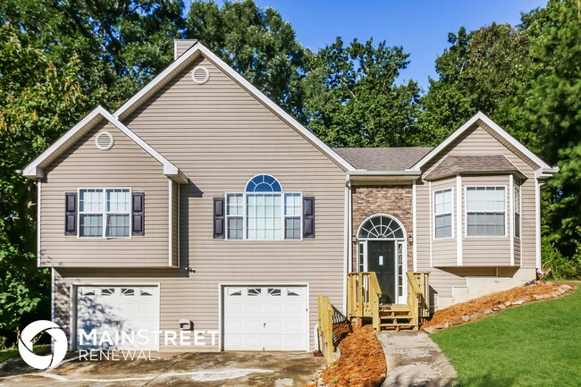 property at 150 Vaughn Spur NE