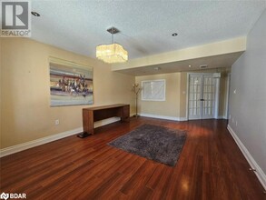 167 Wildwood Trail in Barrie, ON - Building Photo - Building Photo