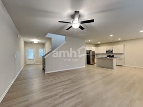 214 Omega Ct in Dallas, GA - Building Photo - Building Photo