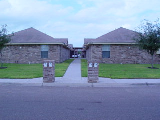 1909-1913 Agua Fina Ave in Edinburg, TX - Foto de edificio