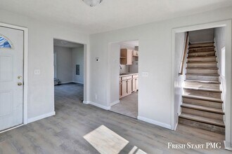 1310 Massachusetts Ave in Lansing, MI - Building Photo - Building Photo
