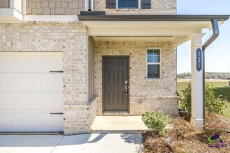 121 Rolling Mdw Wy in Kathleen, GA - Building Photo - Building Photo