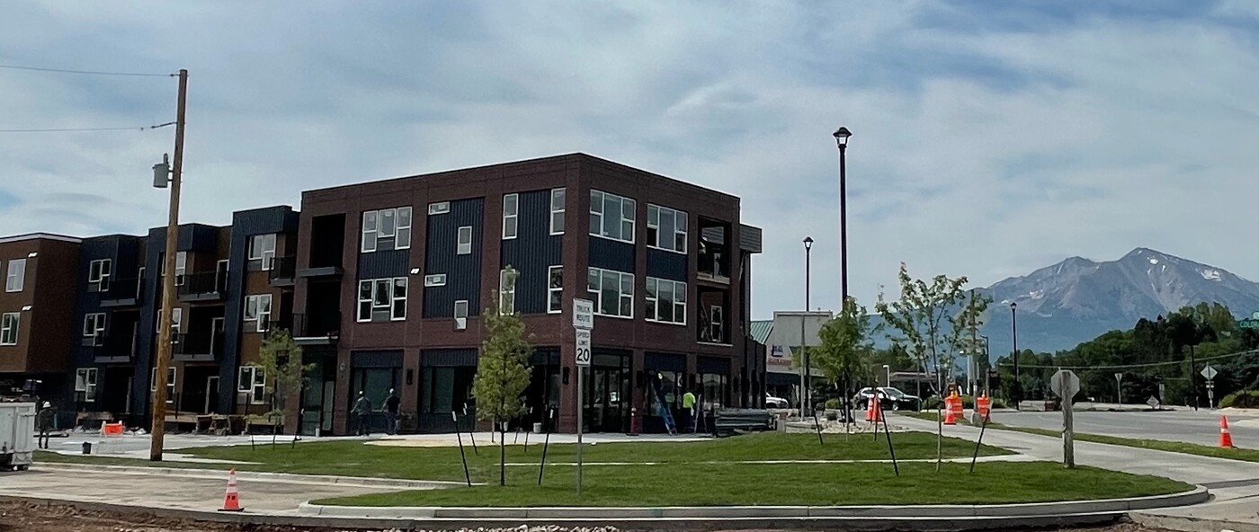 1201 Main Apartments in Carbondale, CO - Building Photo