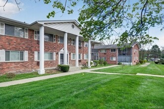 810 Blooming Grove Turnpike in New Windsor, NY - Building Photo - Building Photo