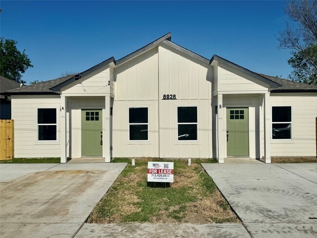 property at 6926 Paris St