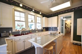 1211 River Rd in Greenwood, MS - Building Photo - Building Photo