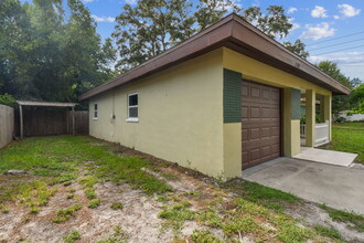 1700 Jefferson Ave in Largo, FL - Foto de edificio - Building Photo