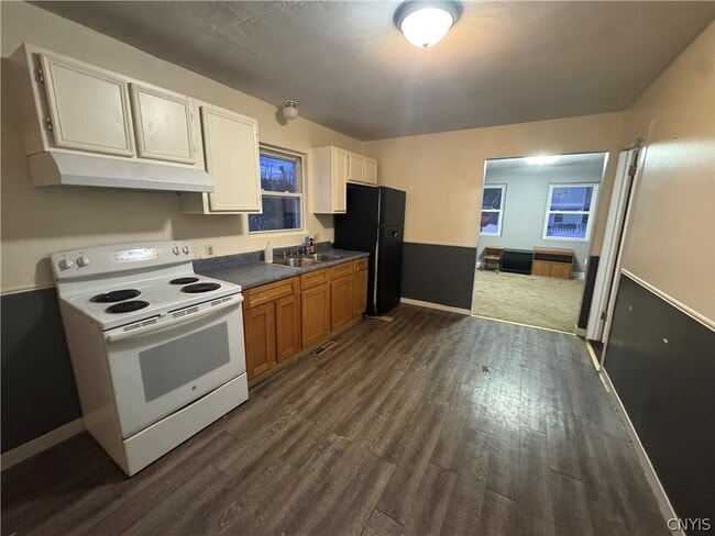 109 1st St in Rome, NY - Building Photo - Building Photo