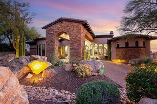 11861 E Desert Trail Rd in Scottsdale, AZ - Building Photo