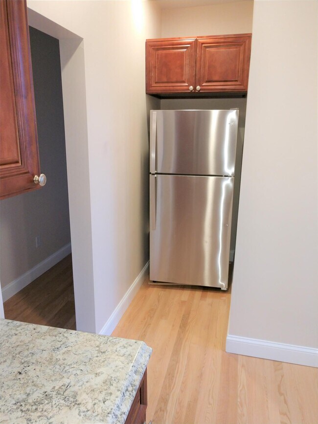 274 Brookline St, Unit 2L in Cambridge, MA - Foto de edificio - Building Photo