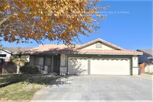 2547 Gemstone Ave in Palmdale, CA - Building Photo
