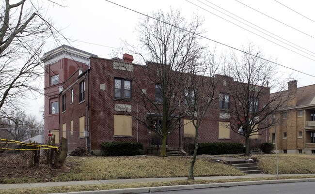 4609 Rapid Run Rd in Cincinnati, OH - Foto de edificio - Building Photo