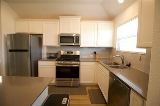 460 Buenos Aires in Kyle, TX - Building Photo - Building Photo