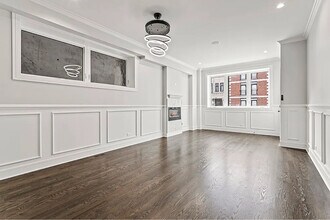 4827 S St Lawrence Ave, Unit 1 in Chicago, IL - Foto de edificio - Building Photo