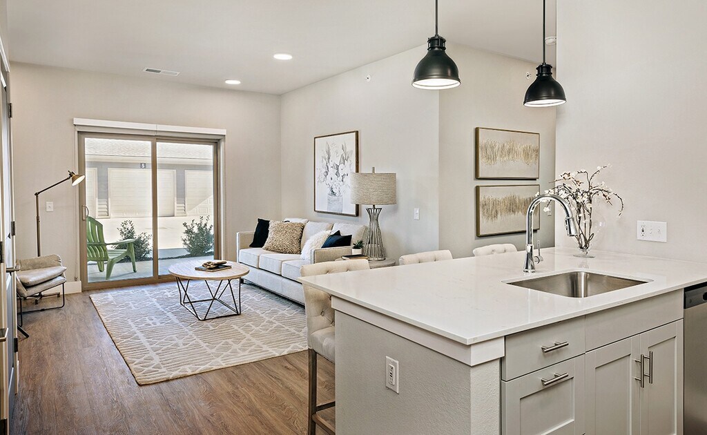 The Prairie Luxury Apartments & Villas in Dardenne Prairie, MO