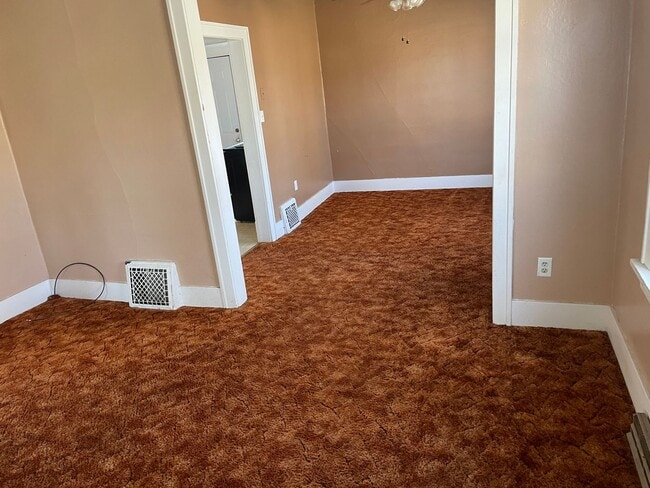 property at 325-327 3rd St NE