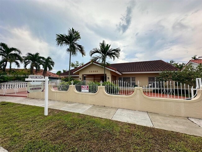 property at 13362 SW 39th St