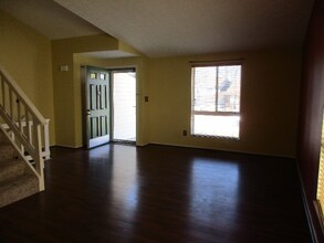 3333 Chetwood Pl in Dublin, OH - Building Photo - Building Photo