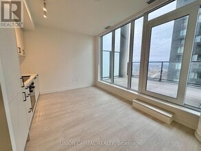 1 Quarrington Lane in North York, ON - Building Photo - Building Photo