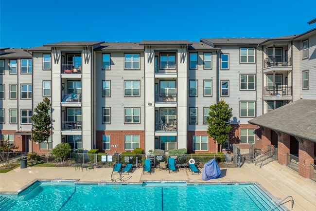 Churchill at Champions Circle in Fort Worth, TX - Foto de edificio - Building Photo