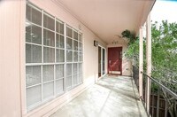 12633 Memorial Dr photo'