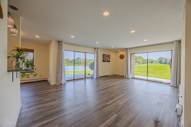 property at 1919 Prairie Sq
