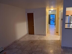 7 Dune Ct in Bronx, NY - Building Photo - Building Photo