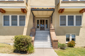 800 Capitol St in Vallejo, CA - Building Photo - Building Photo