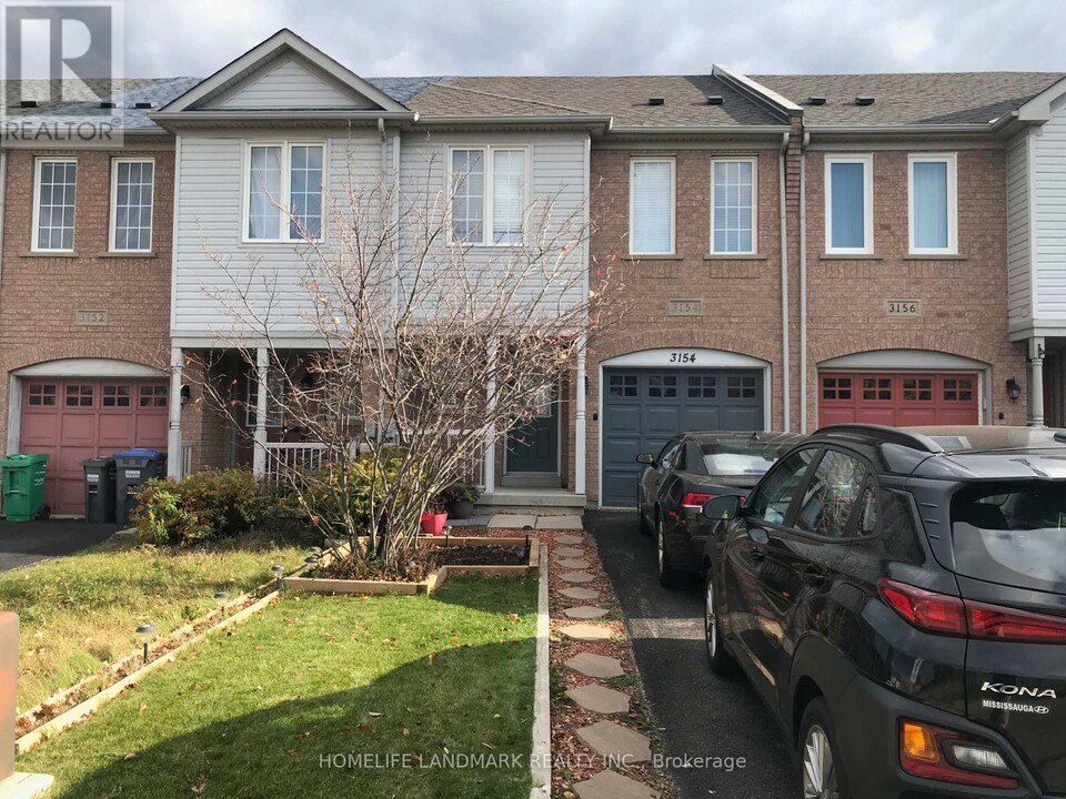 3154 Angel Pass Dr in Mississauga, ON - Building Photo