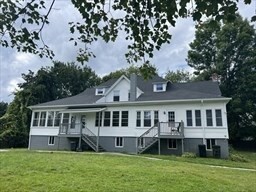 18 The Clearing St in Lunenburg, MA - Foto de edificio