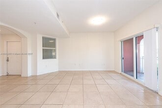 10901 NW 83rd St in Doral, FL - Building Photo - Building Photo