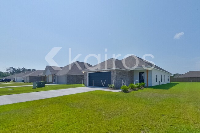13736 Willowmore Dr in Denham Springs, LA - Foto de edificio - Building Photo