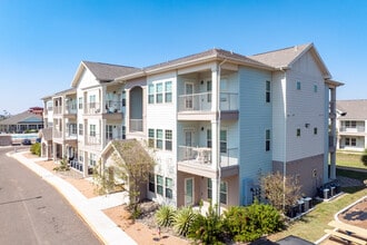 Devon Place in Edinburg, TX - Foto de edificio - Building Photo