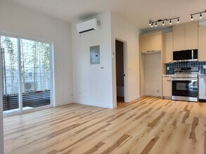 4260 NE Going St in Portland, OR - Building Photo - Building Photo