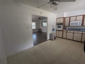 6206 Tennessee Ave in New Port Richey, FL - Building Photo - Building Photo