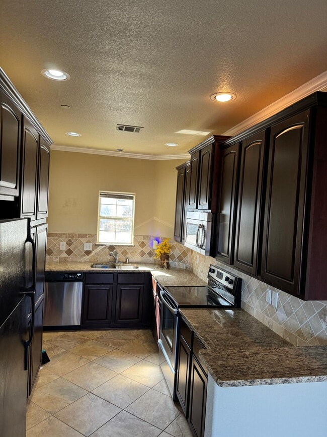 706 S Jupiter Rd in Allen, TX - Building Photo - Building Photo