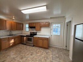 1736 Main St in Pleasant Valley, NY - Building Photo