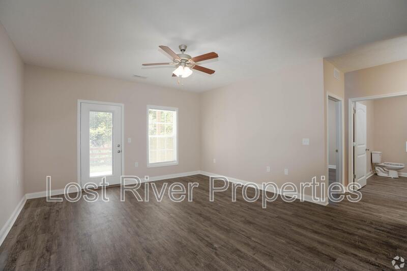 4496 Wilford Ln in Bowling Green, KY - Foto de edificio